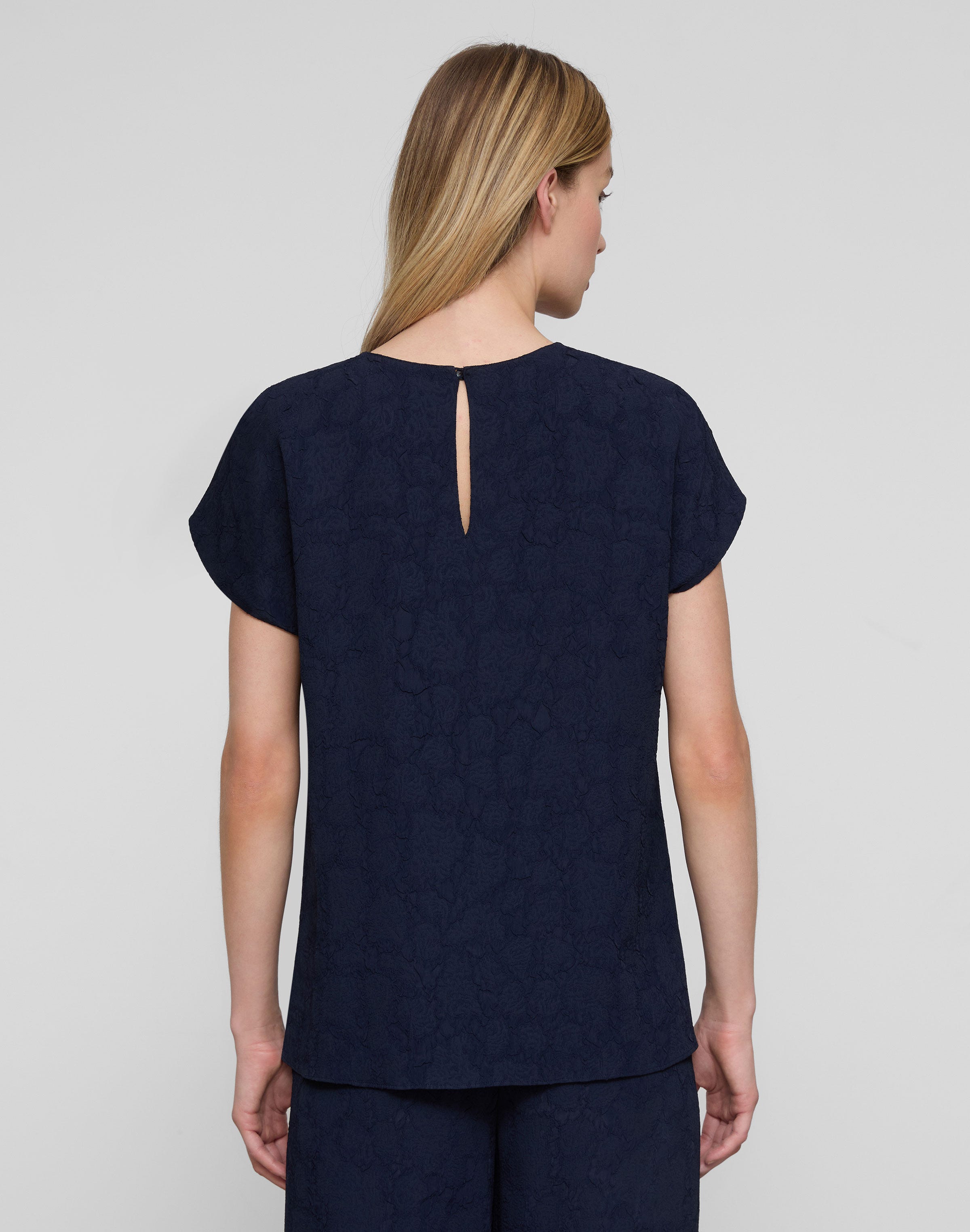 Rosette Jacquard Short Sleeve Blouse