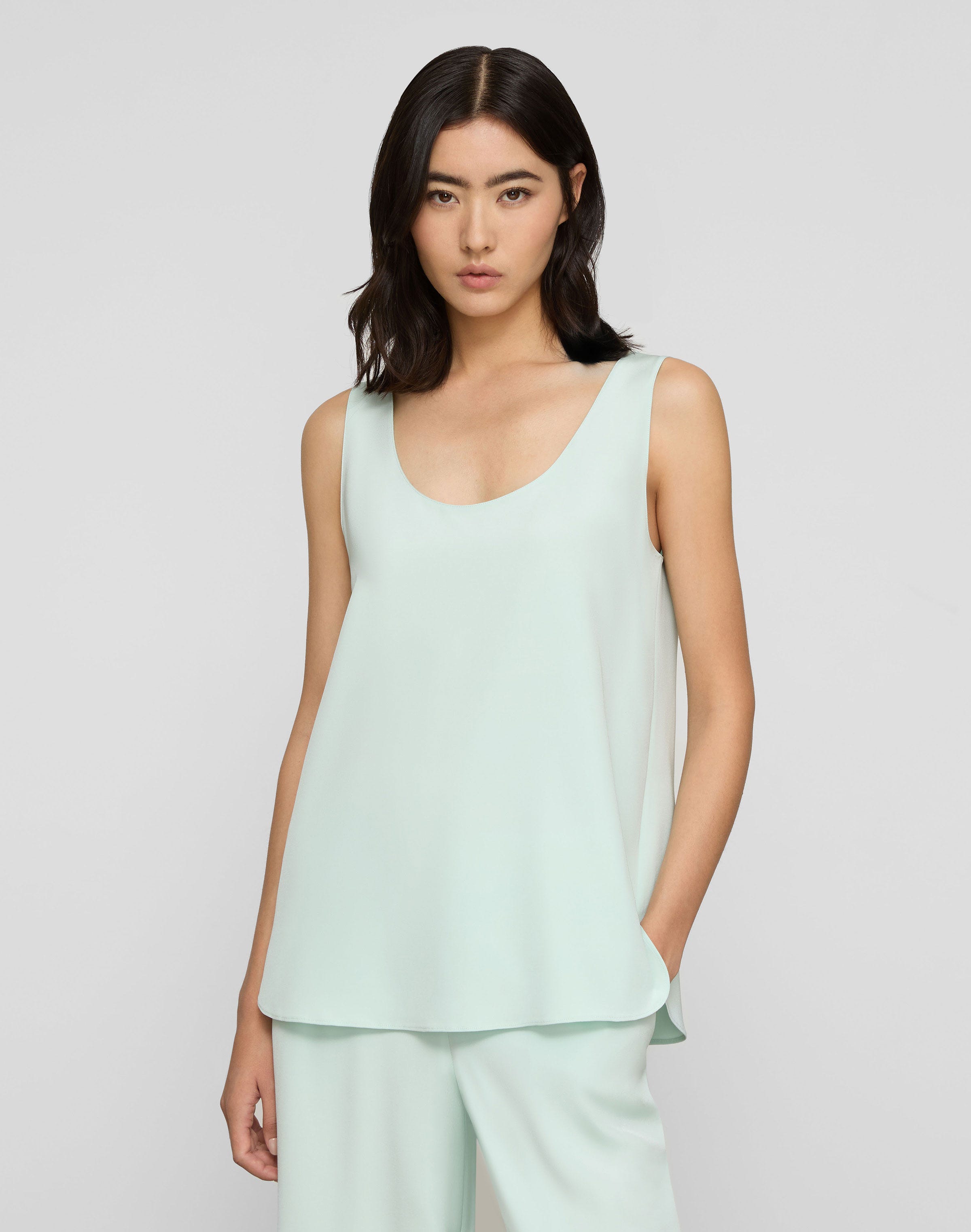 Plus-Size Organic Silk Stretch Crepe De Chine Sleeveless Blouse