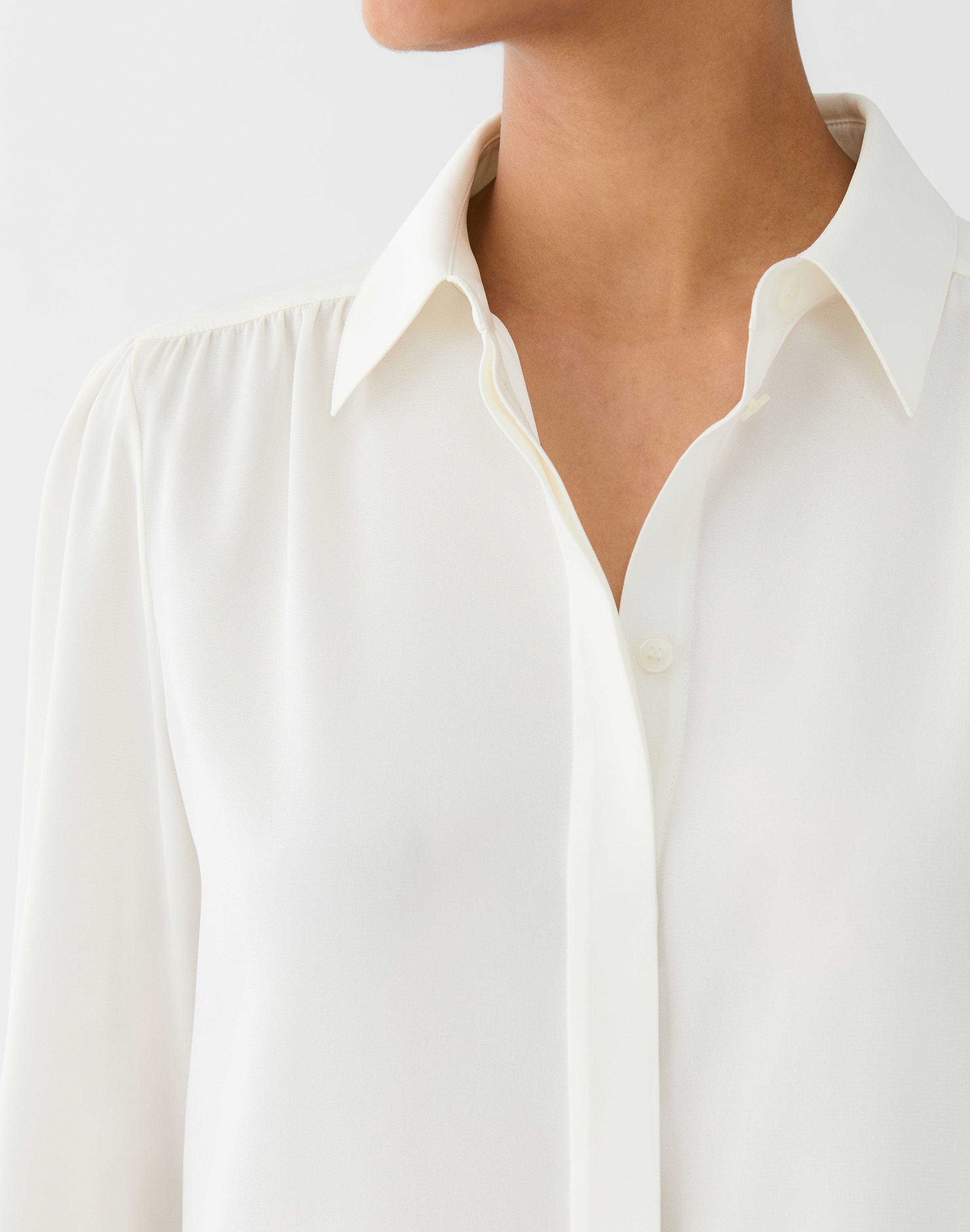 Petite Organic Silk Stretch Georgette Ls Blouse W/ Shirring
