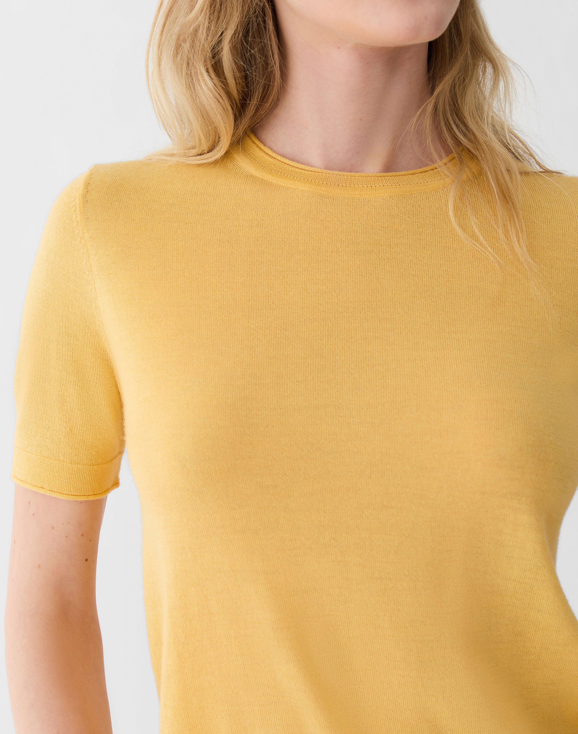 Fine Gauge Cashmere Crewneck Short Sleeve Sweater